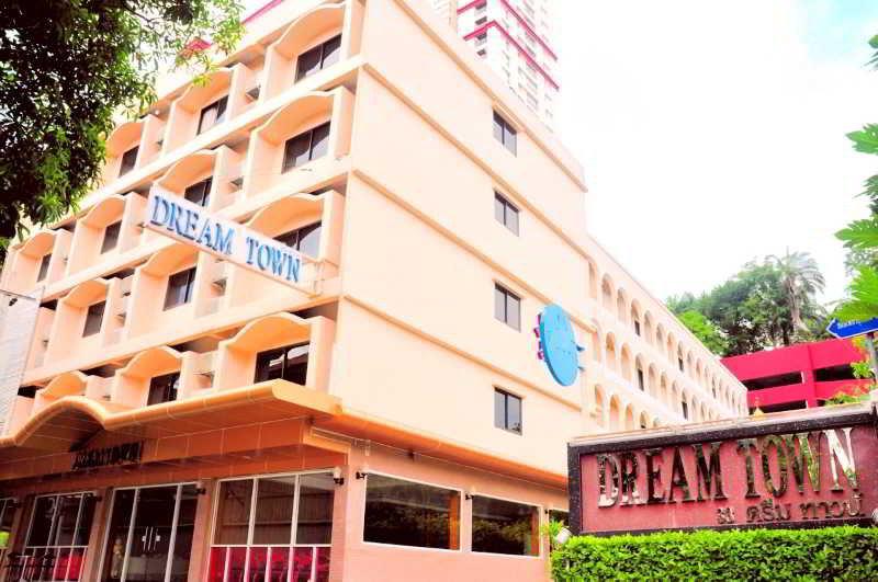 Dt Hotel - Pratunam Banguecoque Exterior foto