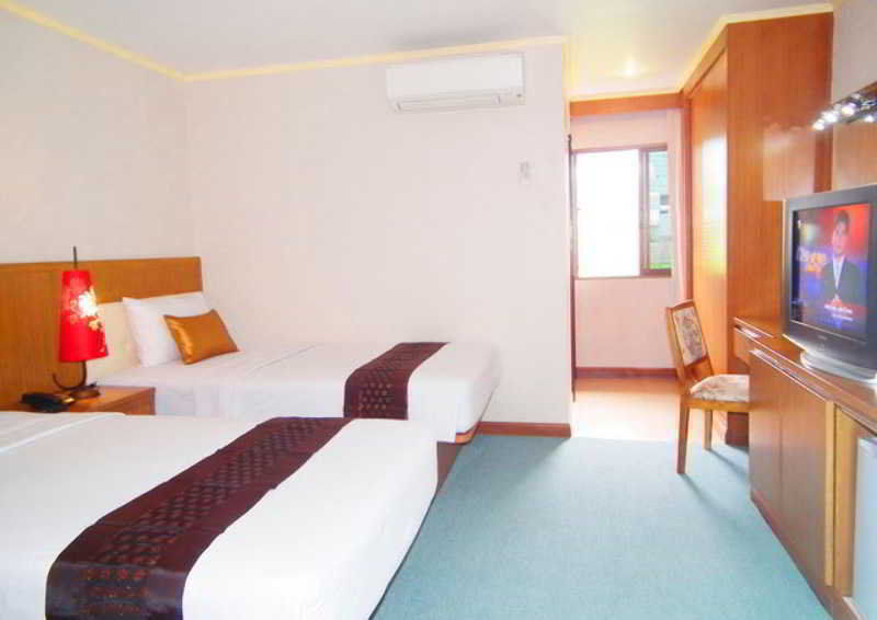 Dt Hotel - Pratunam Banguecoque Exterior foto