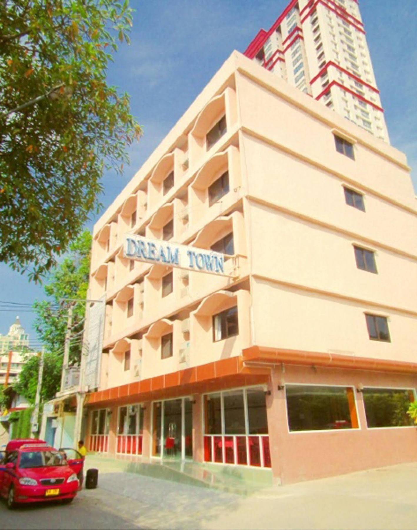 Dt Hotel - Pratunam Banguecoque Exterior foto